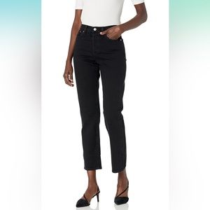 Levi’s Premium Wedgie Straight Ankle - Black